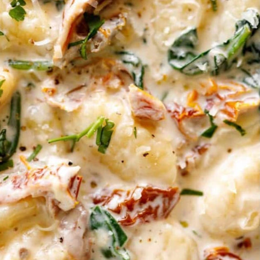 Creamy Gnocchi with Chicken, Olives, Sundried Tomatoes & Bacon